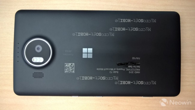 Фотографии прототипов Lumia 950 и 950 XL и свежий рендер Lumia 550