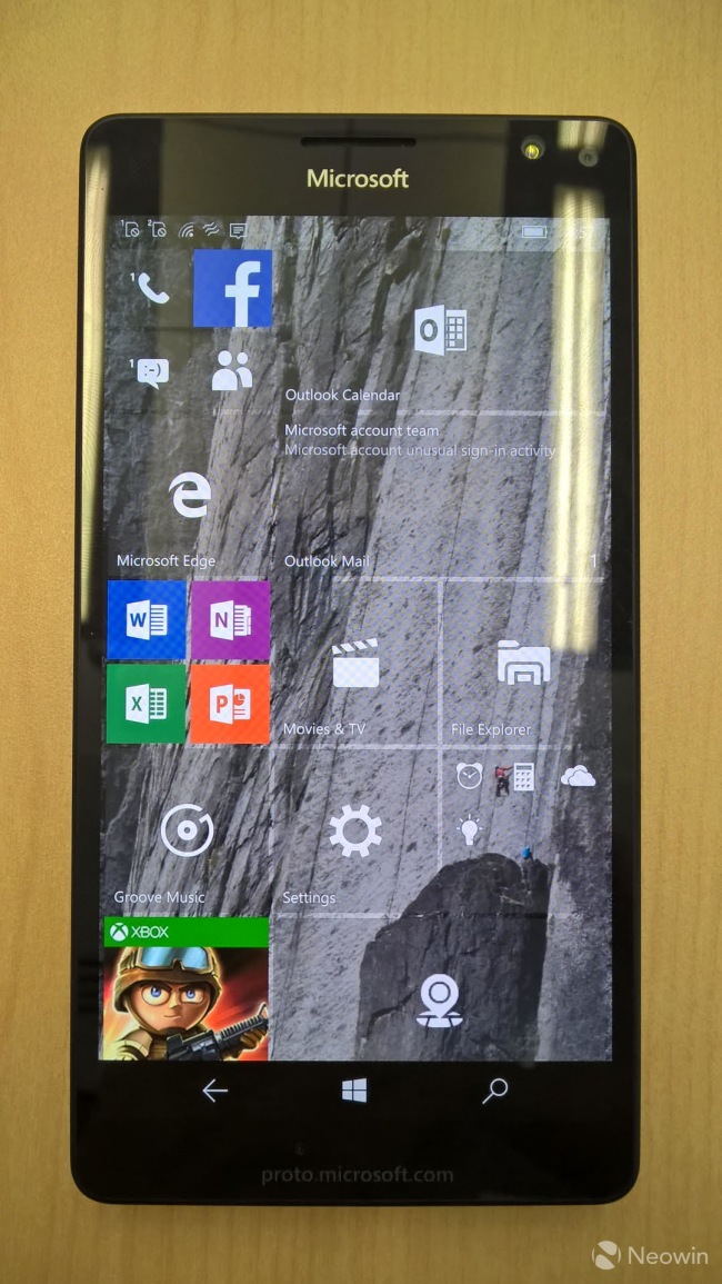   Lumia 950  950 XL    Lumia 550