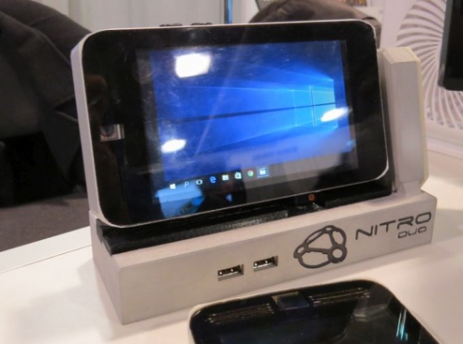 Nitro Duo — два сенсорных мини-компьютера в одном корпусе