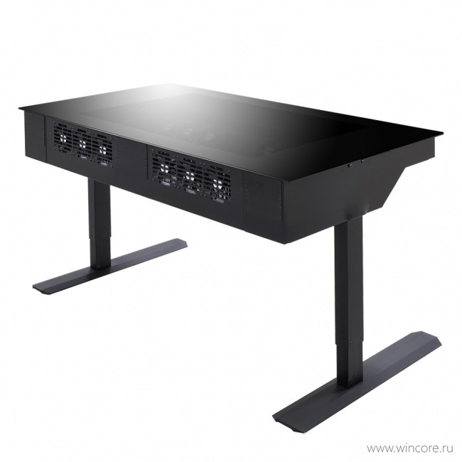 Lian Li DK-05 — регулируемый корпус-стол для двух систем