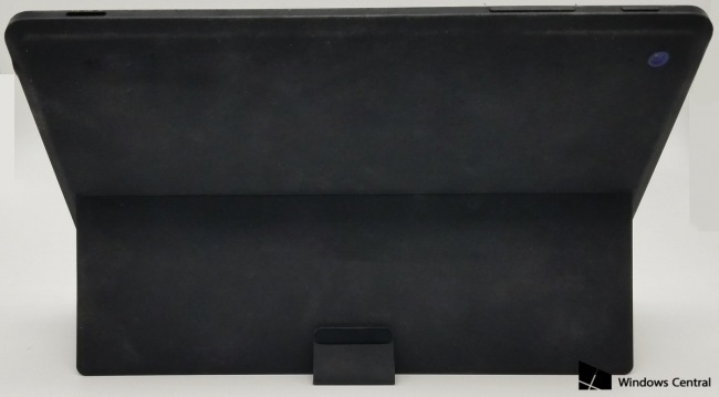 Первые фото и новые подробности об отменённом Surface Mini
