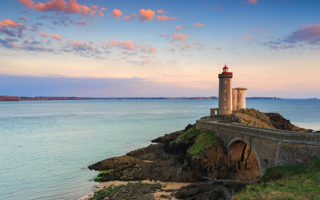 Lighthouses by Day and Night      