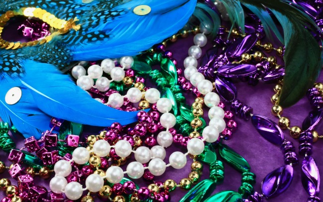 Mardi Gras Masks — блеск и очарование карнавала