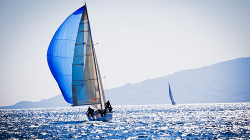 Sailing Away — мчимся по волнам