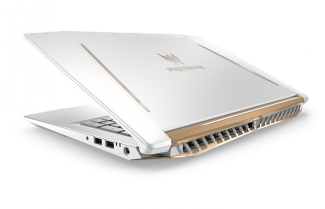 Acer Predator Helios 300 Special Edition — бело-золотой игровой ноутбук
